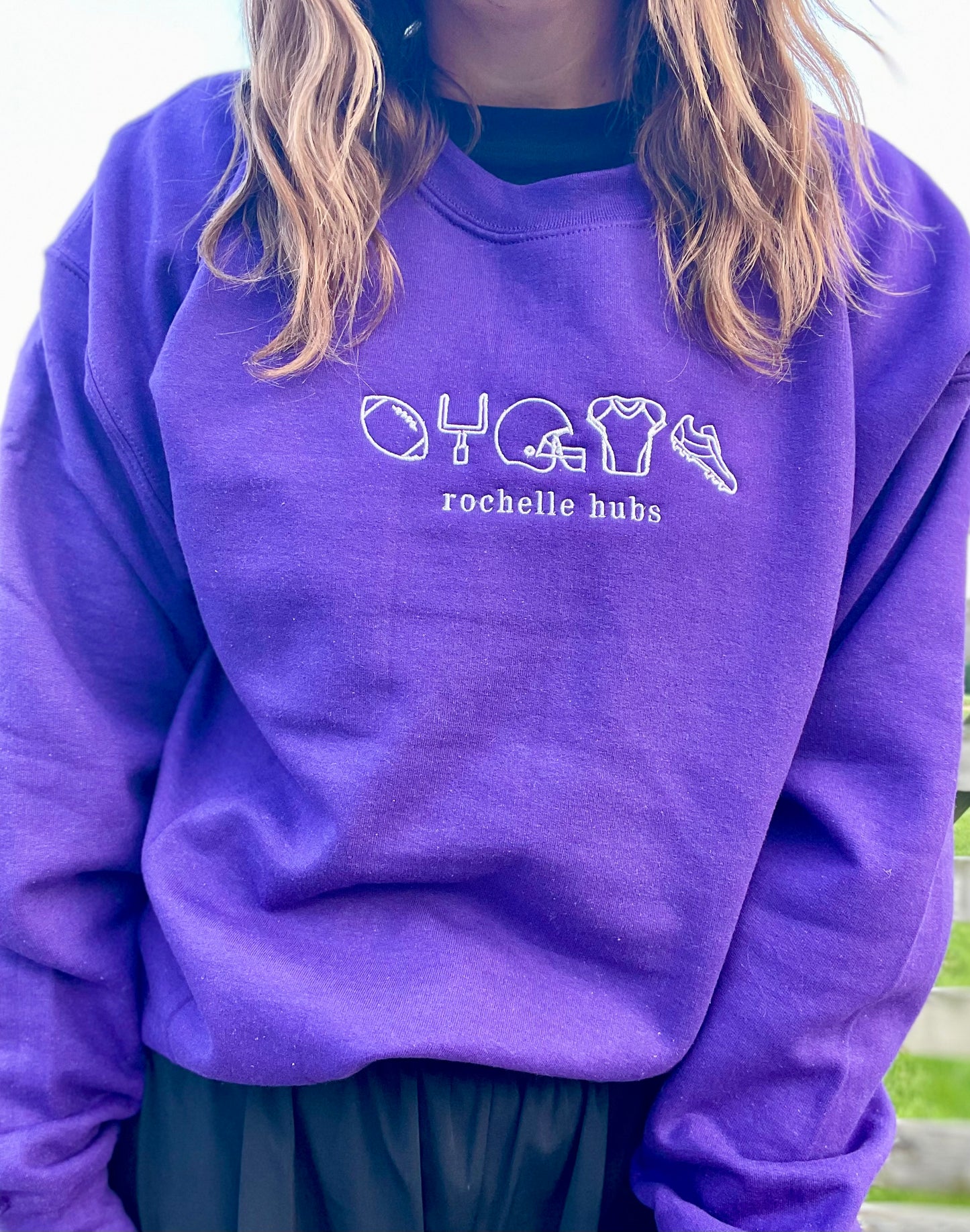 Rochelle Hubs Embroidered Crew